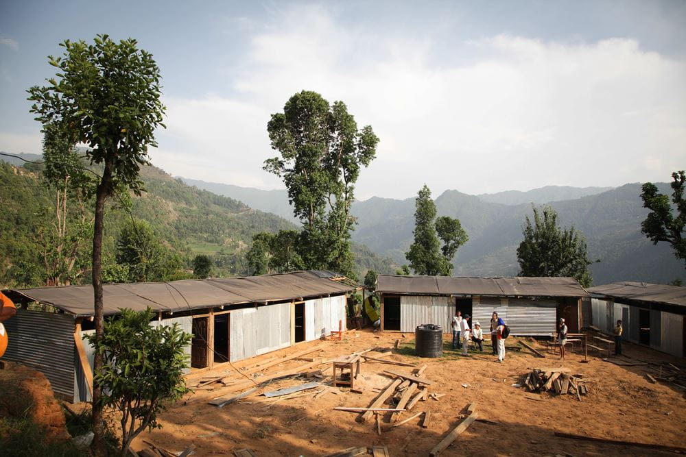 Wiederaufbau einer Schule in Nepal (Quelle: Hewlett-Packard)