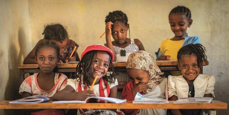 Äthiopische Kinder in der Schule (Quelle: Jakob Studnar)